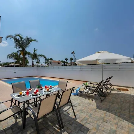 Cherry Palm Villa *